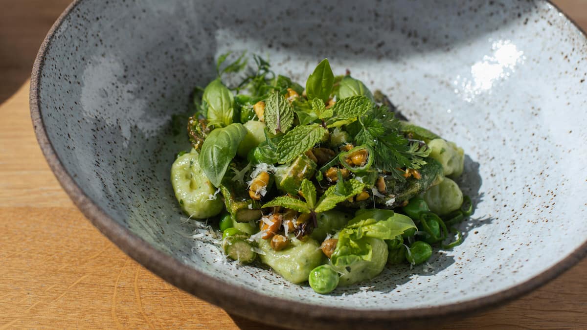 Rezept: Gnocchi mit Erbsen und Minze by Dominik Hartmann