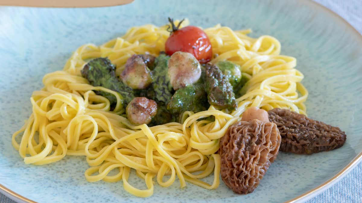 Rezept: Fricassé von Pfaffenschnittchen mit Bärlauch und Morcheln