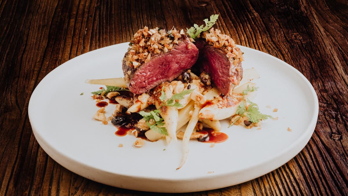 Hirschfilet-Tournedos mit Schupfnudeln | GaultMillau