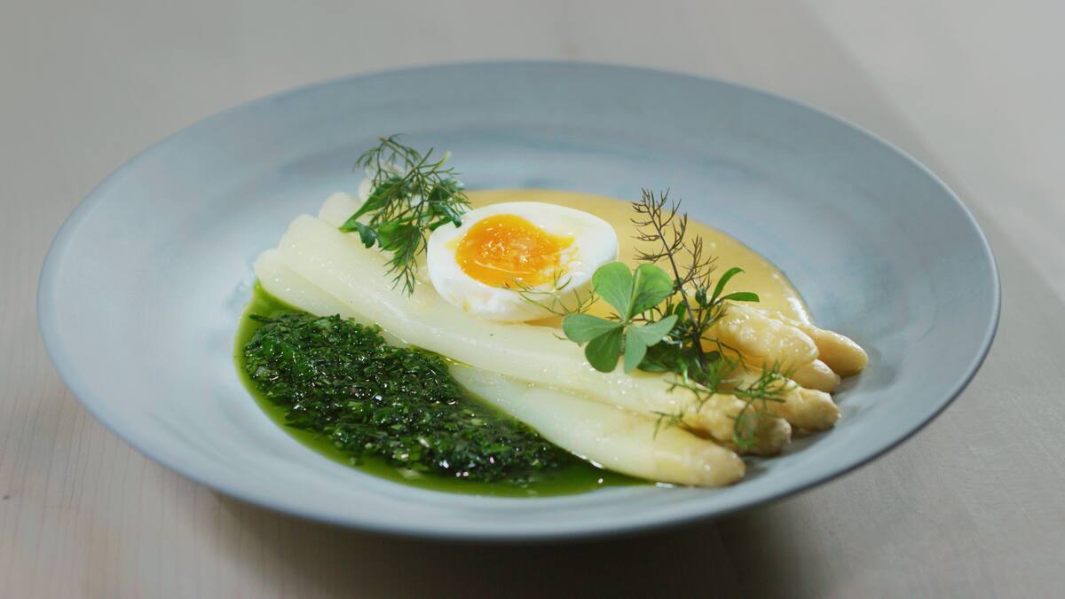 Spargeln, Sauce Hollandaise & Vinaigrette GaultMillau
