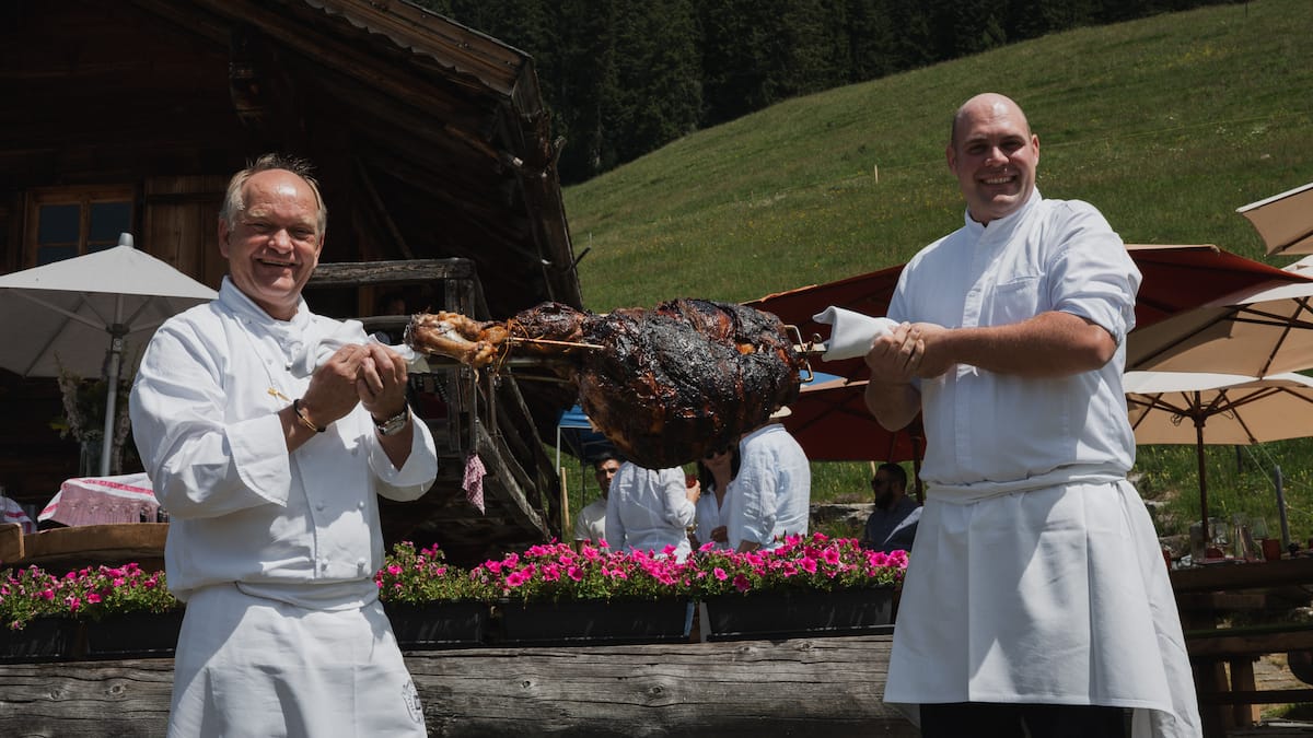 Chef-Party-in-Gstaad-Franz-F-h-macht-s-Chalb-