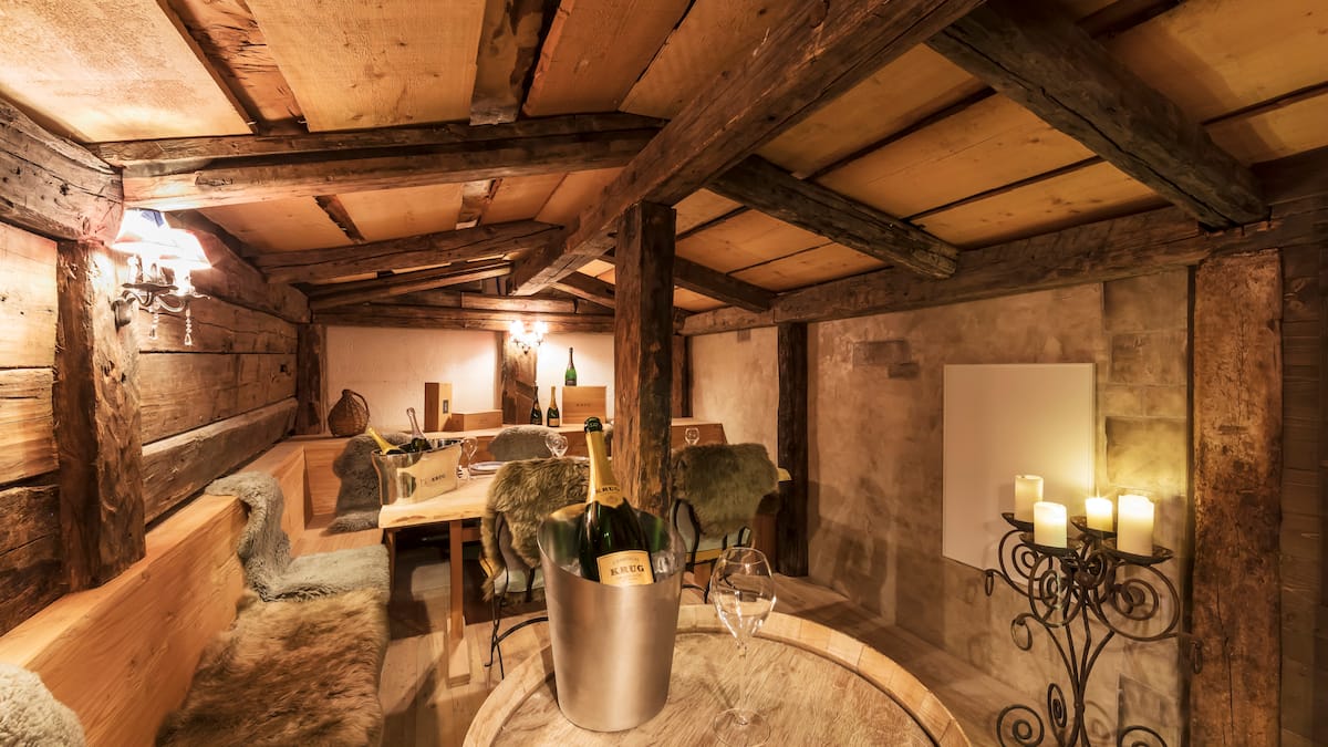 Secret-Place-Cristinas-Krug-St-bli-im-Palace