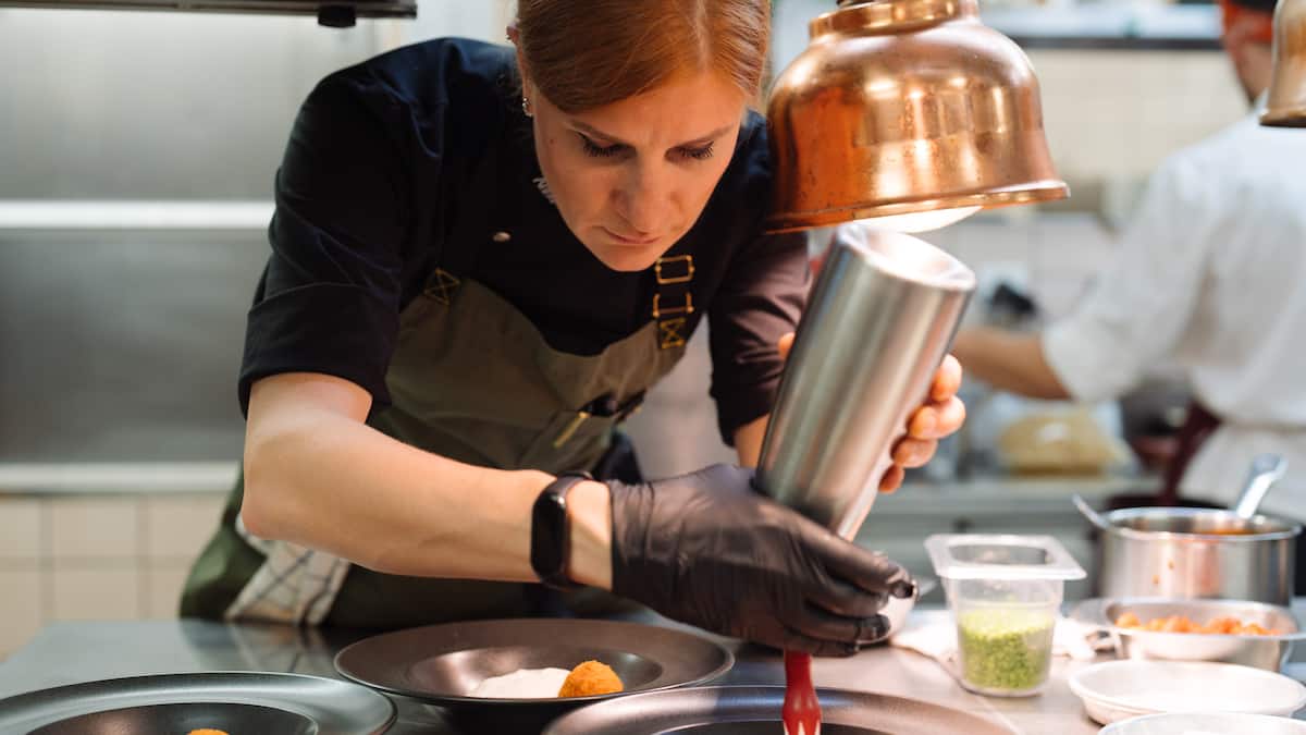 Kitchen Around in Zermatt: Essen, wo gekocht wird | GaultMillau