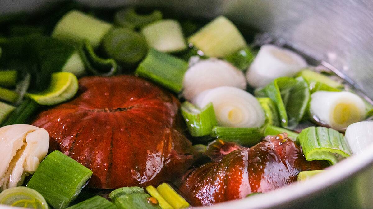 Comment faire un bouillon de légumes express? GaultMillau