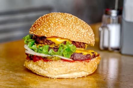 GAULTMILLAU-BURGER-GENEVE-ROAD-RUNNER