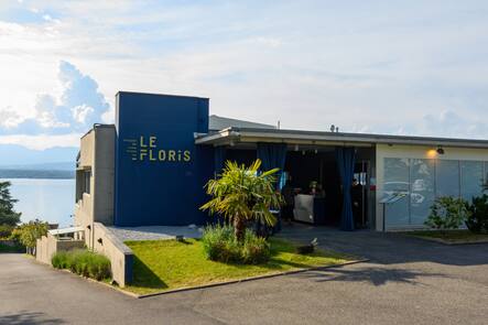 Le chef Valentin Poirier a fait ses débuts chez l’emblématique Claude Legras (quarante ans au Floris, dont vingt-huit aux commandes, 17/20) et revient donc à la maison, après un passage de trois ans en Polynésie.