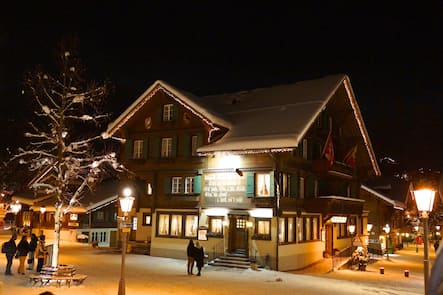 Posthotel Rössli, Gstaad, Fondue Hotspots © Posthotel Rössli