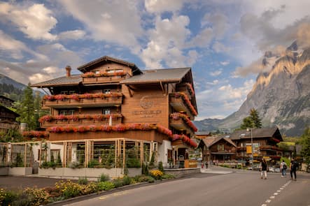 Aussenaufnahmen Aussenansicht vom Hotel Hotel Fiescherblick in Grindelwald, BE 2023