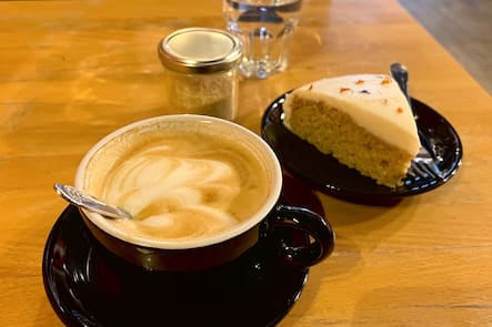 GAULTMILLAU-GENEVE-LATTE-10-CORDE-COFFEE