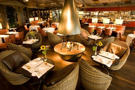 Seedamm Plaza, Restaurant PUR