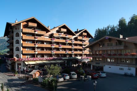 FOTO BY MARCUS GYGERmarcus gygerprägelweg 293033 wohlen BEswitzerlandfone +41(0)31 302 18 88handy +41(0)79 652 31 55www.marcusgyger.chfoto@marcusgyger.ch AD Davidoff Saveurs 2014 Bernerhof Gstaad