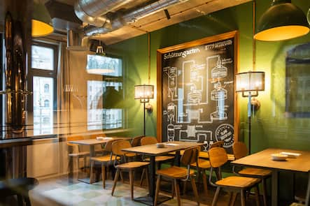 St. Gallen, Schweiz, 4. April 2019 - Eroeffnung Brauwerk St. Gallen, Schuetzengaerten Bier, Gastronimie.