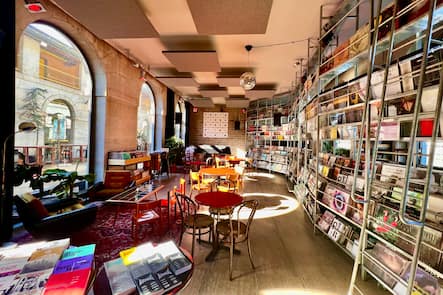 GAULTMILLAU-CHANNEL-GENEVE-BONGO-JOE-RECORDS-CAFE