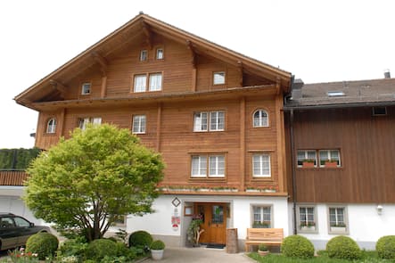 Franz Wiget und Crew, Rest Adelboden, oberhalb Steinen SZ