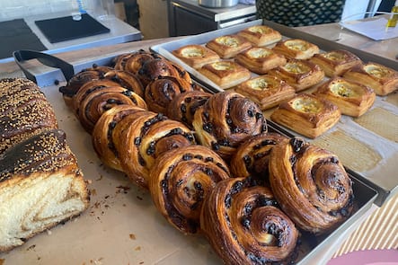 GENEVE-GAULTMILLAU-CHANNEL-HOT-TEN-TOP-DIX-VIENNOISERIE-SAWERDO