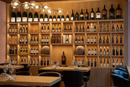 Mövenpick Wein Bar Zürich.