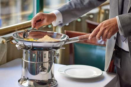 crepe-suzette-brasserie-grand-chene-lausanne-palace