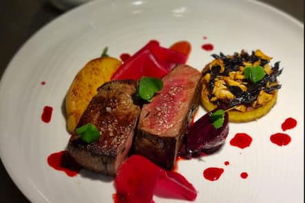 GAULTMILLAU-CHANNEL-GENEVE-CAFE-DES-BANQUES-LA-CHASSE