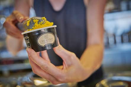 Lausanne, le 29 juillet 2019L'artisan Glacier , La conversion, ici au point I de Lutry © sedrik nemeth