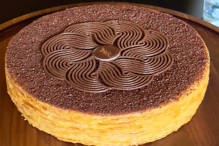 GAULTMILLAU-CHANNEL-GENEVE-GALETTE-DES-ROIS-LA-RESERVE-GENEVE