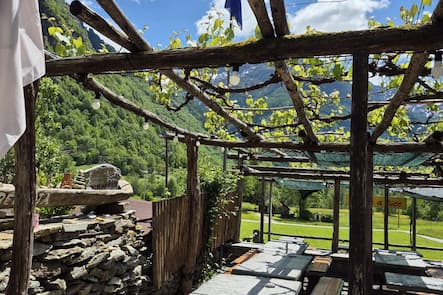 Grotto Redorta, Sonogno
