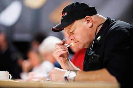 Eddy-Baillifard-raclette-morgins