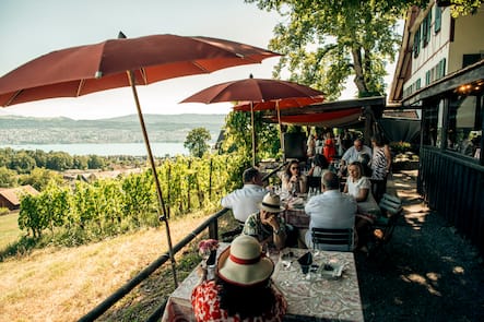 Das Food Festival von The Living Circle am Sonntag (17.7.2022) im Restaurant Buech in Herrliberg. Foto: Thomas Egli Barbeque Restaurant Buech, Herrliberg, ZH