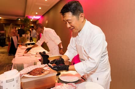 China Garden, Chen Ljun: Frittierte Ravioli, Rindfleisch, Gemüse - Kitchenparty Zermatterhof / Mont Cervin, Zermatt - 25. August 2023 - Copyright Olivia Pulver