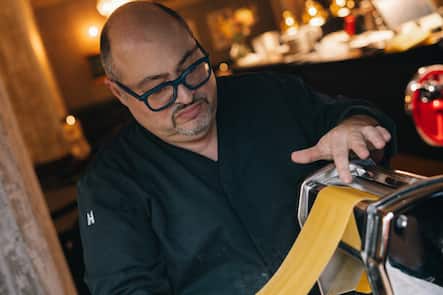 06.11.2025, Zürich, Restaurant Freilager, La Cucina Colaianni (photo by Remy Steiner for Gault Millau) David Schnapp kocht mit im La Cucina Colaianni im Freilager, Zürich / Antonio Colaianni