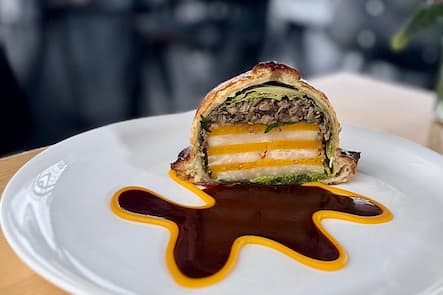 GAULTMILLAU-CHANNEL-GENEVE-RESTAURANT-BUVETTE-DE-LA-PLAGE