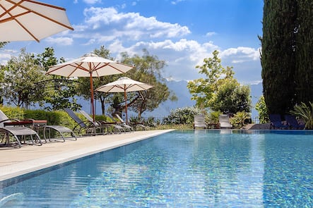 TOP-10-POOLSIDE-PISCINE-ROMANDIE-SUISSE-FAIRMONT-MONTREUX-PALACE