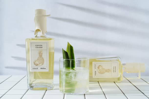 Crystal Colada Pashk Cenaj ist Inhaber der Milieu Bar & produziert Fertigcocktails für Jelmoli - Seine neuste Kreation: Crystal Colada - April 2023 - Copyright Olivia Pulver