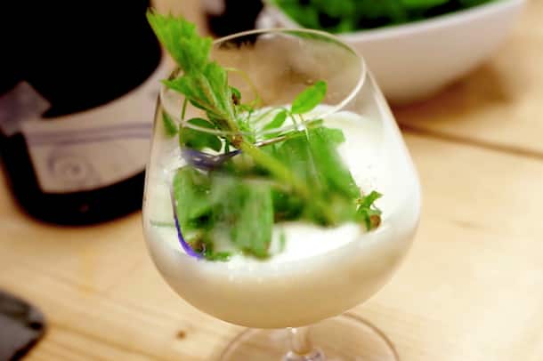 Fondue espuma & wild herbs Ben & Léo