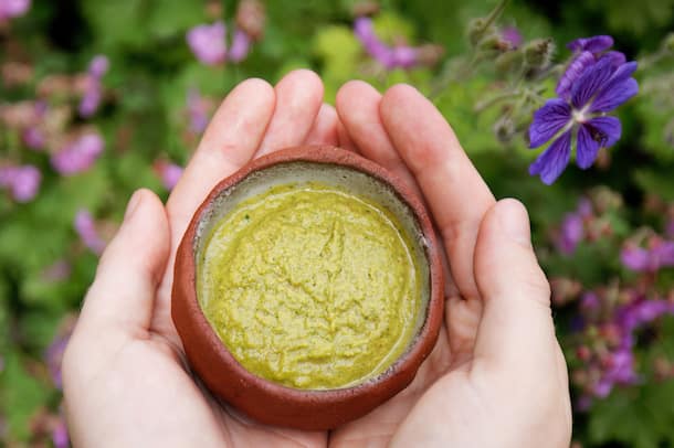 Cette sauce pour grillades est ultra-facile Recette barbecue vegan Luciole La Chaux-de-Fonds Danny Baker