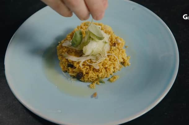 Couscous-Salat mit exotischen Früchten Exotischer Couscous-Salat