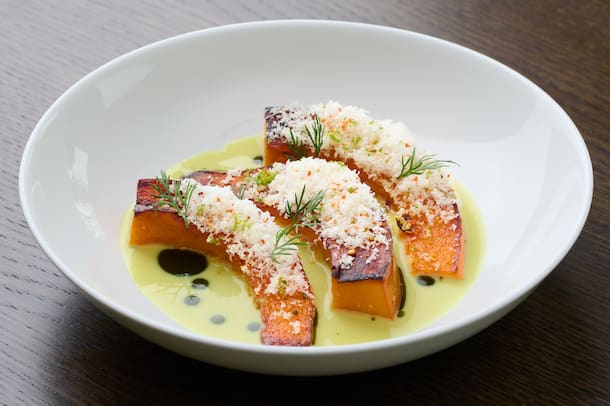 Kürbis mit Kokosnuss & Kurkuma by Heiko Nieder Kürbis 1 Stück Hokkaido-Kürbis Sonnenblumenöl Himalayasalz