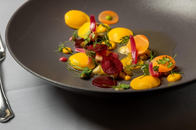Wirtschaft zur Rosenburg Höfli RAVIOLI:Ravioli gefüllt mit Oberdorfer Ei und Sbrinz, Würfelgemüse, Geflügel Essenz Fotografiert in Stans am 2.2.2026
