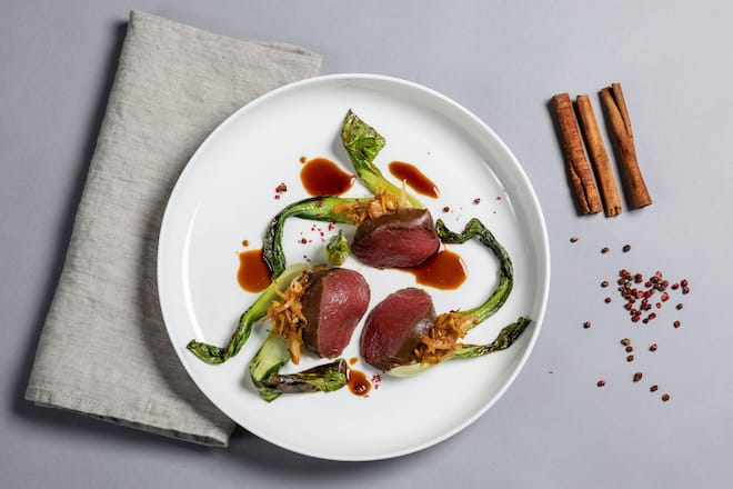 Rezept: Rehrücken in asiatischen Sud gegart