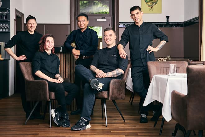 Robert Steuri (4 v.l.) und sein Team.