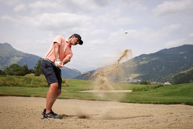 Andreas Caminada Golf Caminada Masters in Sagogn Copyright by : sampics Photographie Bierbaumstrasse 6 81243 MŸnchen TEL.: ++49/89/82908620 , FAX : ++49/89/82908621 , E-mail : sampics@t-online.de Bankverbindung : Hypovereinsbank MŸnchen Konto : 1640175229 , BLZ 70020270 IBAN : DE78700202701640175229 BIC : HYVEDEMMXXX weitere Motive finden sie unter : www.augenklick.de