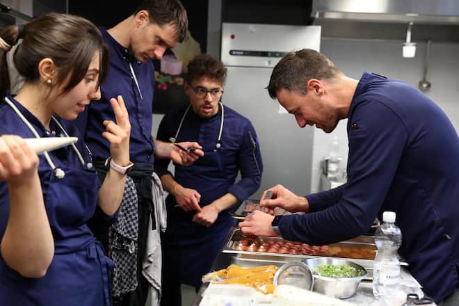 Das Menü von Schloss Schauenstein, serviert im Golfclub Sagogn. Applaus für Marcel Skibba und sein Team.
