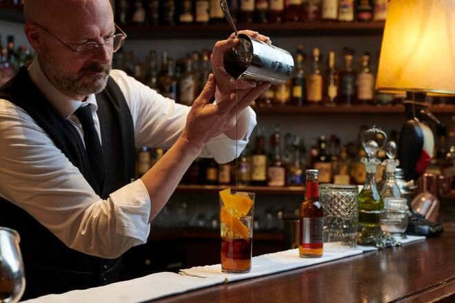 Old Crow Bar in Zürich Swiss Mountain Spring