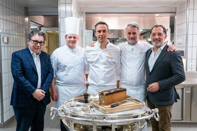 (v.l.n.r.) Alfred von Escher, Mathieu Silvestre (Restaurant Chambard), Fabrizio Zanetti, Mathieu Viannay, Valéry Miéral (Les Volailles Miéral)