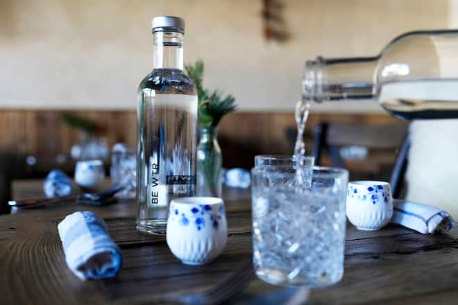 06.01.2023; Zermatt: Zermatt home of Winter; Brasserie Uno; Spezieller Wasserhahn von Be WTR. © Valeriano Di Domenico