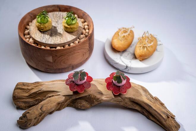 La trilogie d'amuse-bouche présenté par Gerbert Wyss retaurant