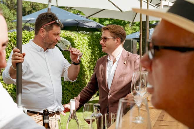 Gault Millau - Garden Party 2023 - Herz - LP Geny Herss mit Peter Zimmermann