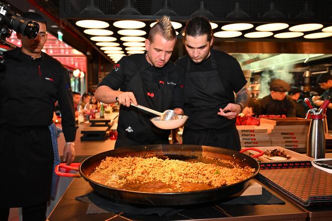DUBAI, UNITED ARAB EMIRATES - FEBRUARY 11: Dabiz Muñoz (C) attends Brunch at StreetXO by Dabiz Muñoz during the Grand Opening of One&Only One Zaâabeel, the first vertical urban resort by One&Only, on 11 February 2024, in Dubai, United Arab Emirates. (Photo by Cedric Ribeiro/Getty Images for One&Only)