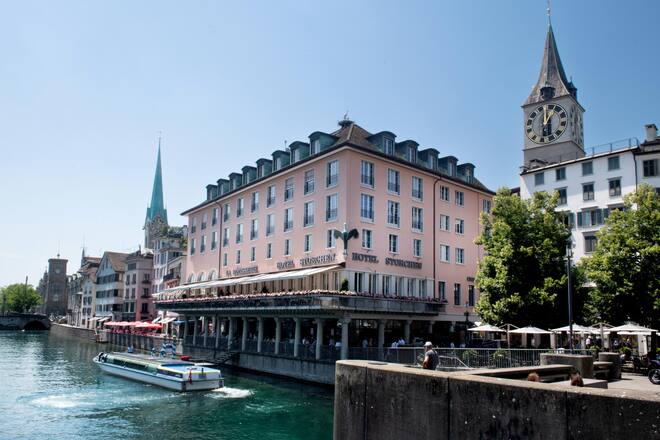 Bienen und Imkerin des Living Circle, Gault Millau, Imkerin Monika Istok, Hotel Storchen, Zürich ZH, 20. Juni 2022