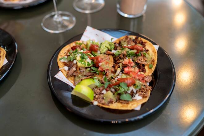 KICK-OFF PARTY, Züri isst und Just eat, im Studio Zürich