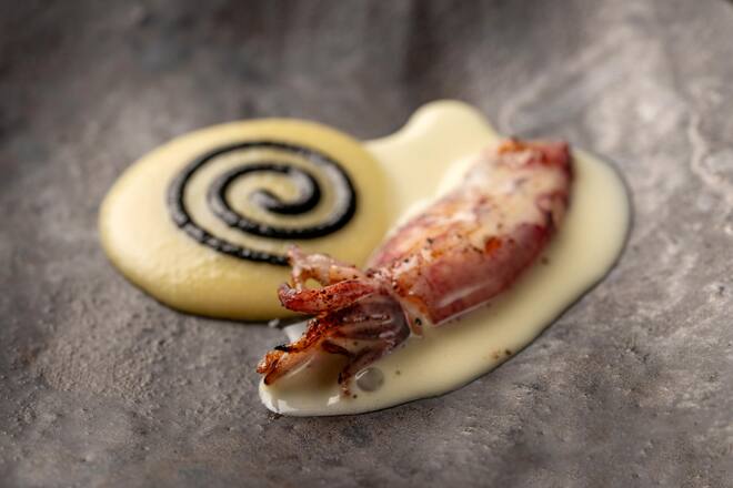 Tintenfisch und Mais von Manu Buffara